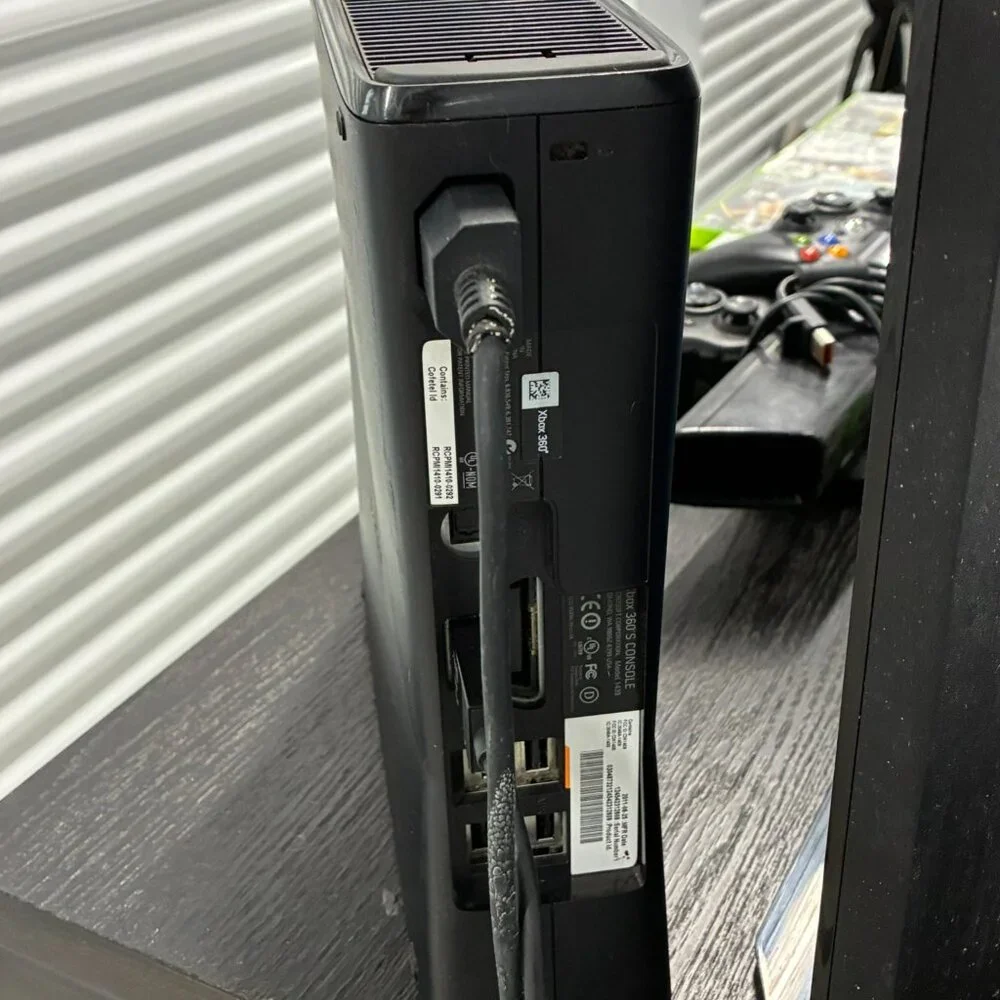 Xbox 360 S Slim 1439 Console Huge Lot For Parts Repair 13 Games 2 Controllers